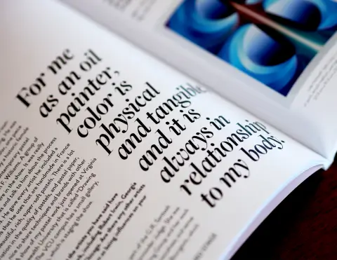 Gros plan sur une citation à l'intérieur du magazine Art Vista